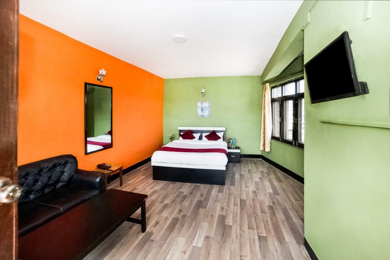 Hotel Kuti - Kathmandu Buitenkant foto